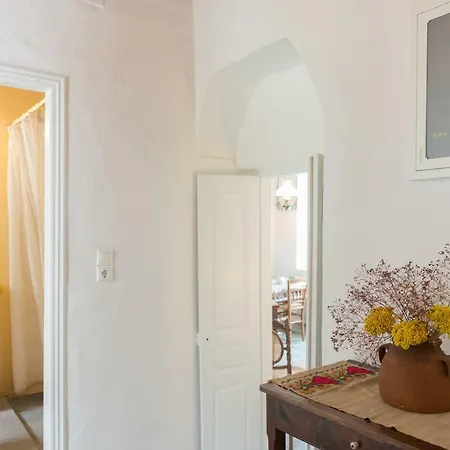 Poppins House Sifnos بيت للعطل *